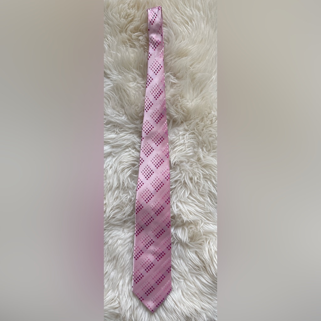 Jon Van Dyke Pink Geometric Pattern Tie